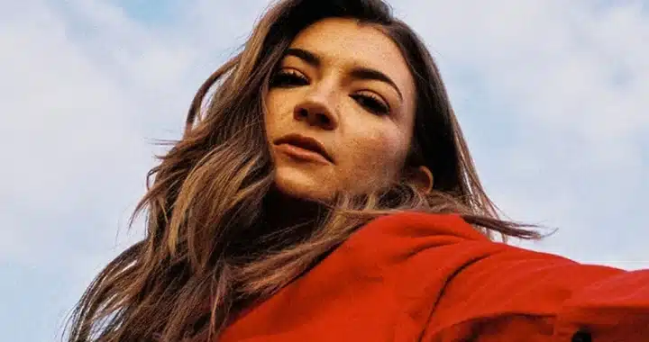 Tenille Townes Says “we could use a little more” (premiere)