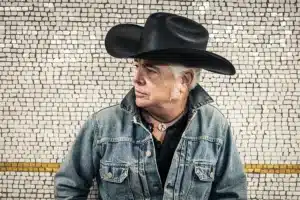 Built with an Old Hammer: Dale Watson’s Honky-Tonk Truth