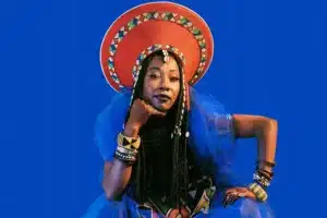 Fatoumata Diawara Creates Inspiring Pop on ‘Massa’