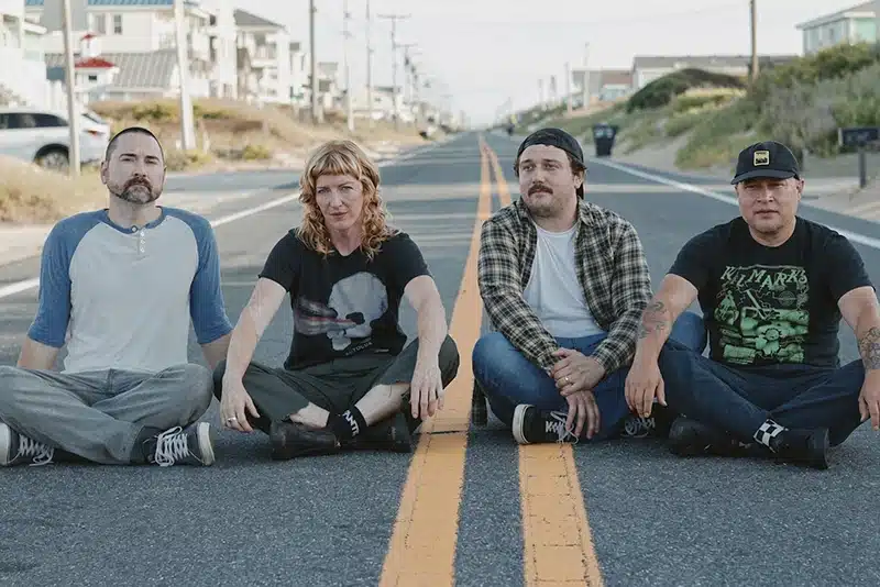 Cor de Lux Explode on 'Year of the Horse' » PopMatters