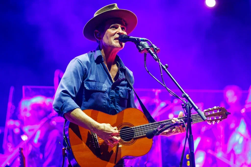 Amazing Evening with Gregory Alan Isakov and Symphony at Red Rocks » PopMatters