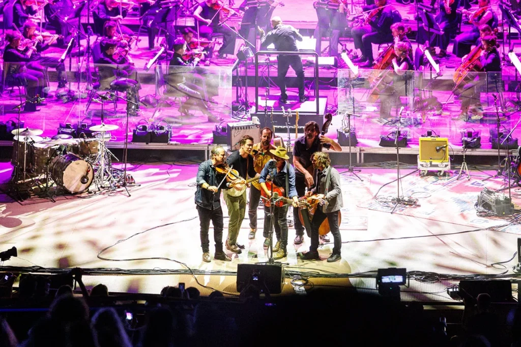 Amazing Evening with Gregory Alan Isakov and Symphony at Red Rocks » PopMatters