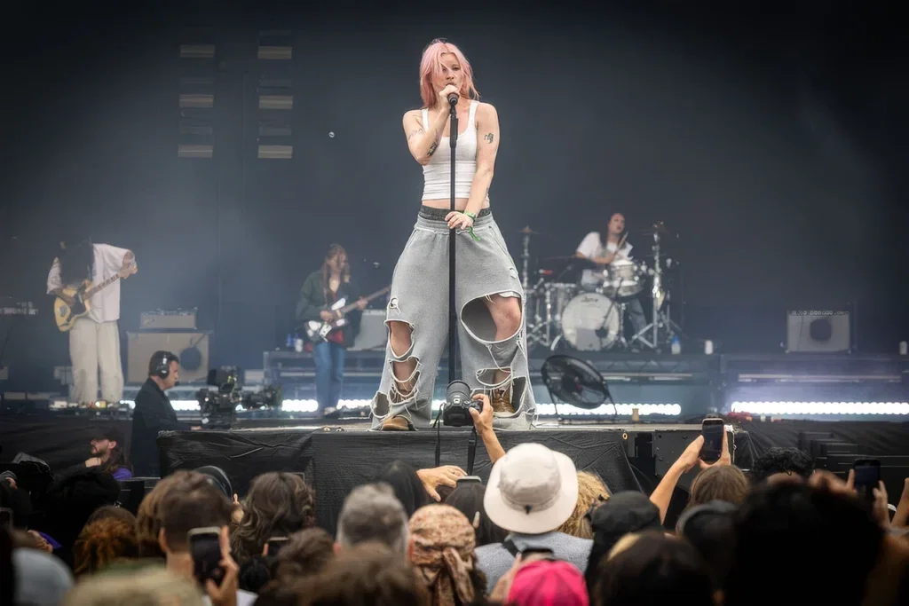Rock Music Returns to Outside Lands 2026 4 Outside Lands Wet Leg